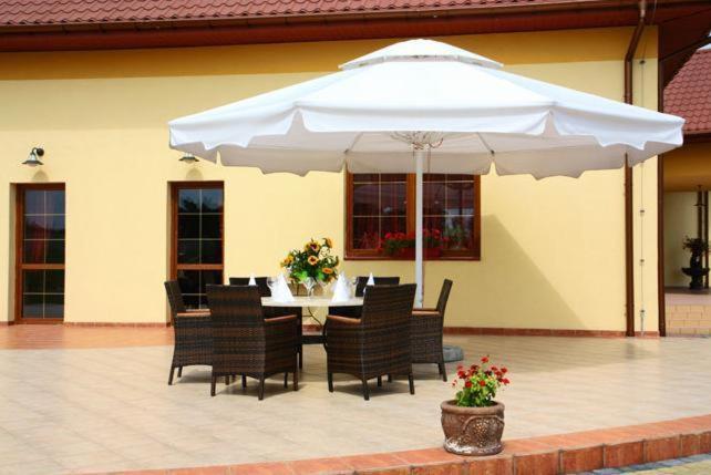 Hotel Wasik Krogulcza Ngoại thất bức ảnh