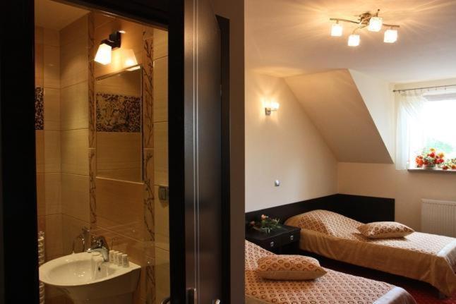 Hotel Wasik Krogulcza Ngoại thất bức ảnh